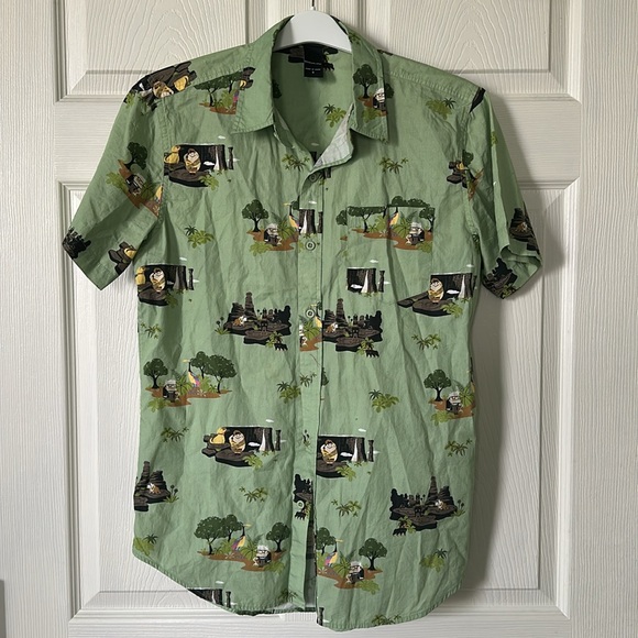 Pixar Men’s Mint Green Button Down Graphic Disney “UP” Shirt Size Small - Picture 1 of 7